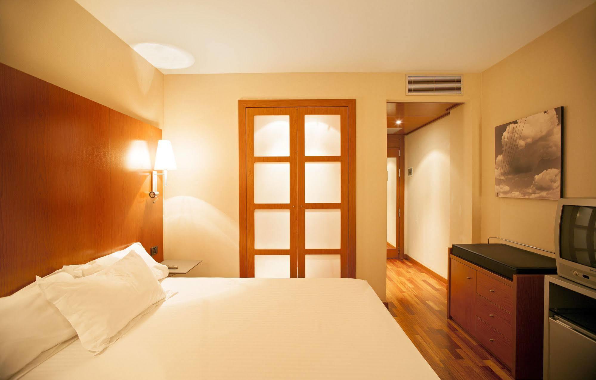Ac Hotel Huelva By Marriott Eksteriør billede